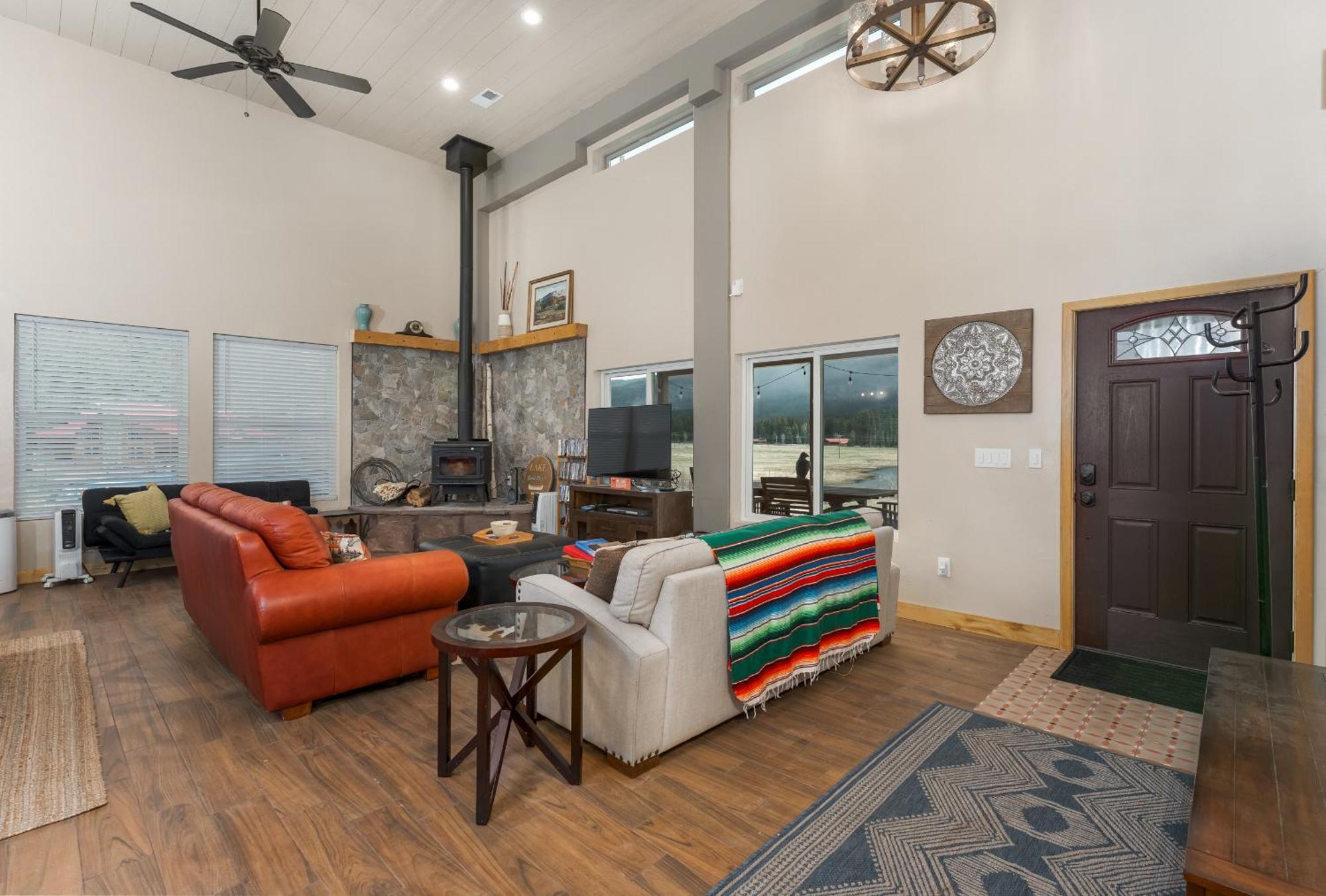 Bear Paw Lodge & Vacation Homes Vallecito Exterior photo