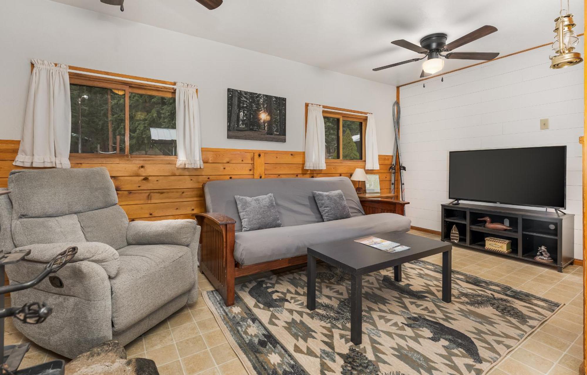 Bear Paw Lodge & Vacation Homes Vallecito Exterior photo