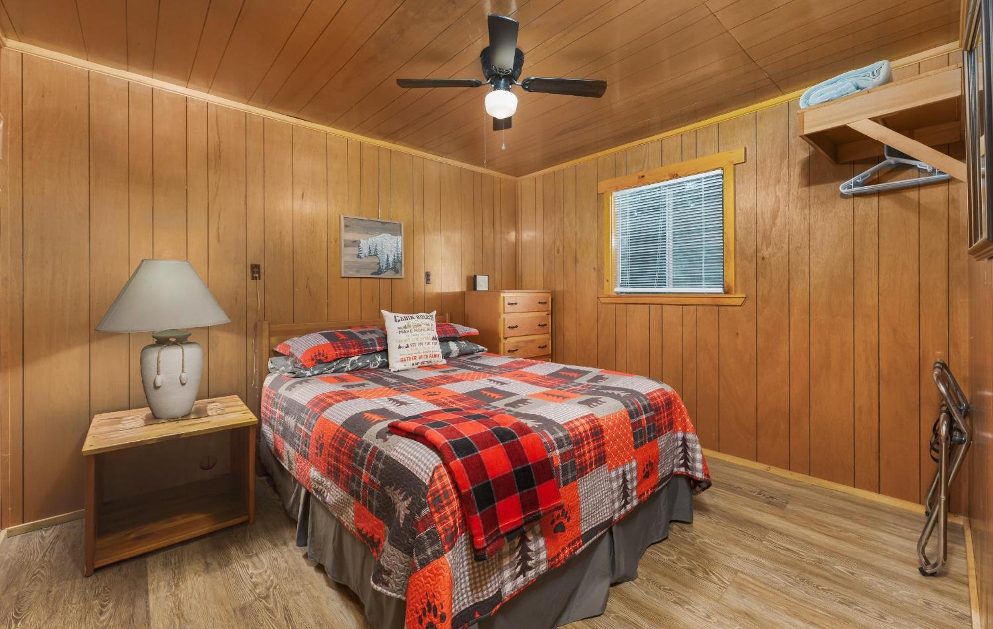 Bear Paw Lodge & Vacation Homes Vallecito Exterior photo