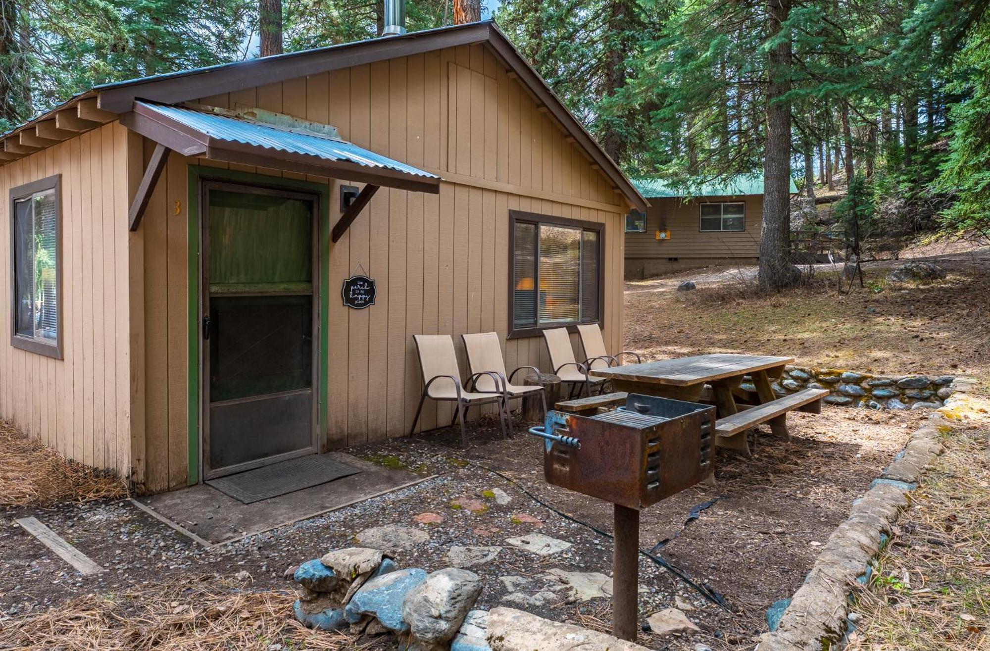 Bear Paw Lodge & Vacation Homes Vallecito Exterior photo