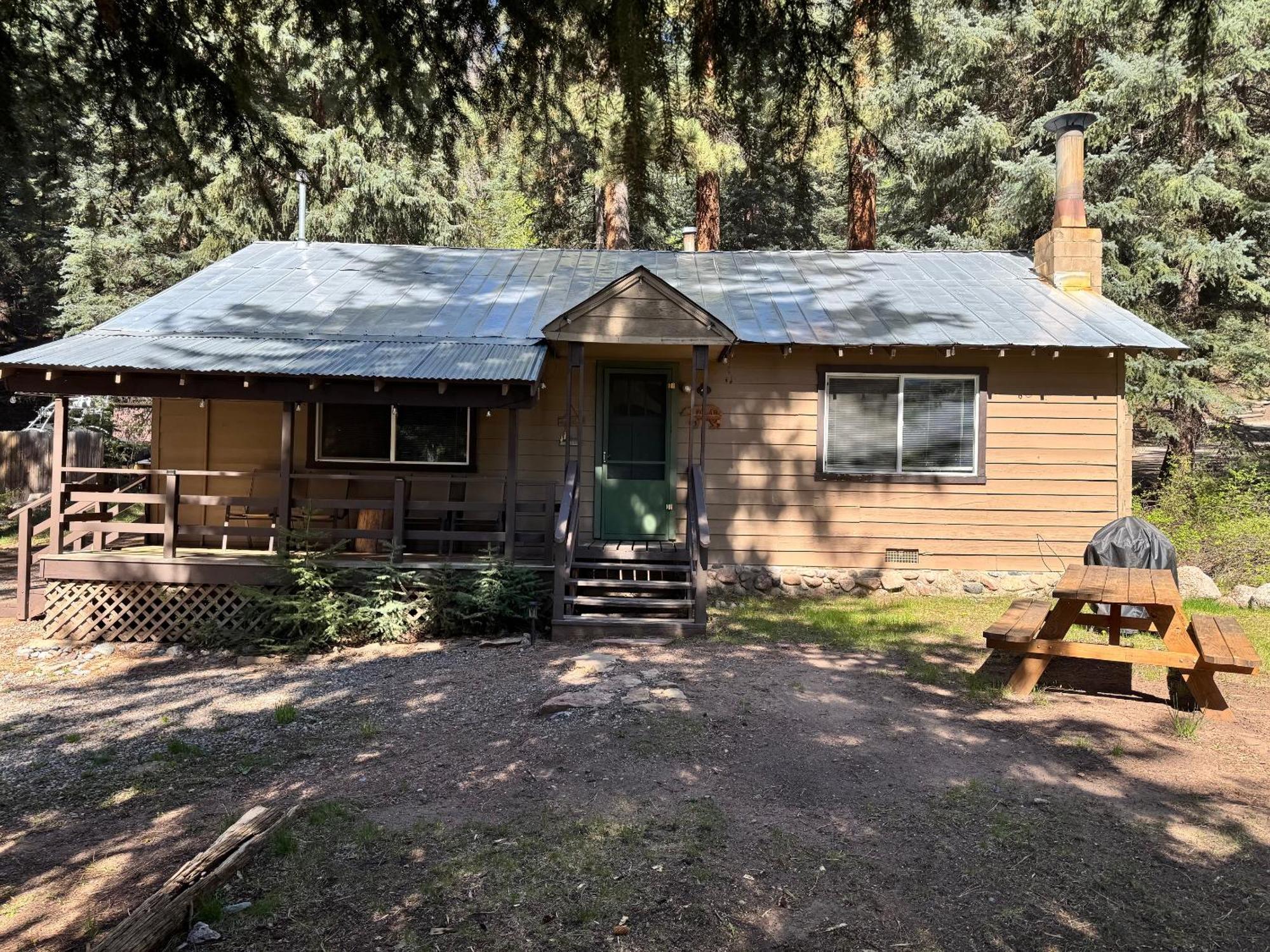 Bear Paw Lodge & Vacation Homes Vallecito Exterior photo