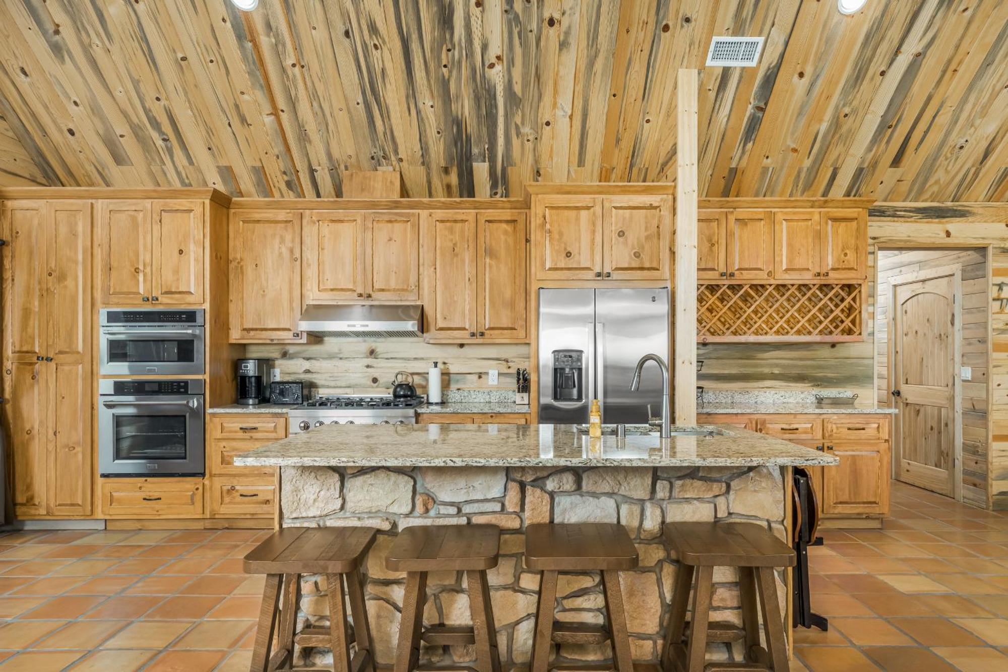 Bear Paw Lodge & Vacation Homes Vallecito Exterior photo