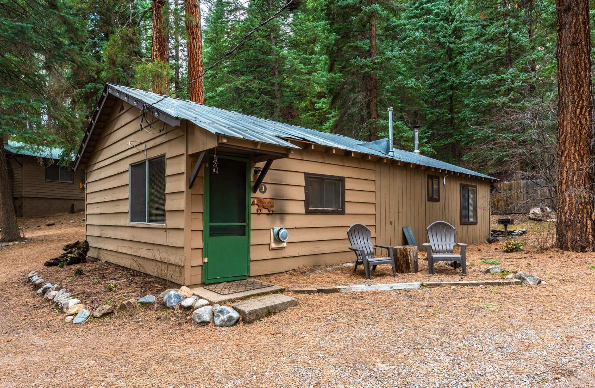 Bear Paw Lodge & Vacation Homes Vallecito Exterior photo