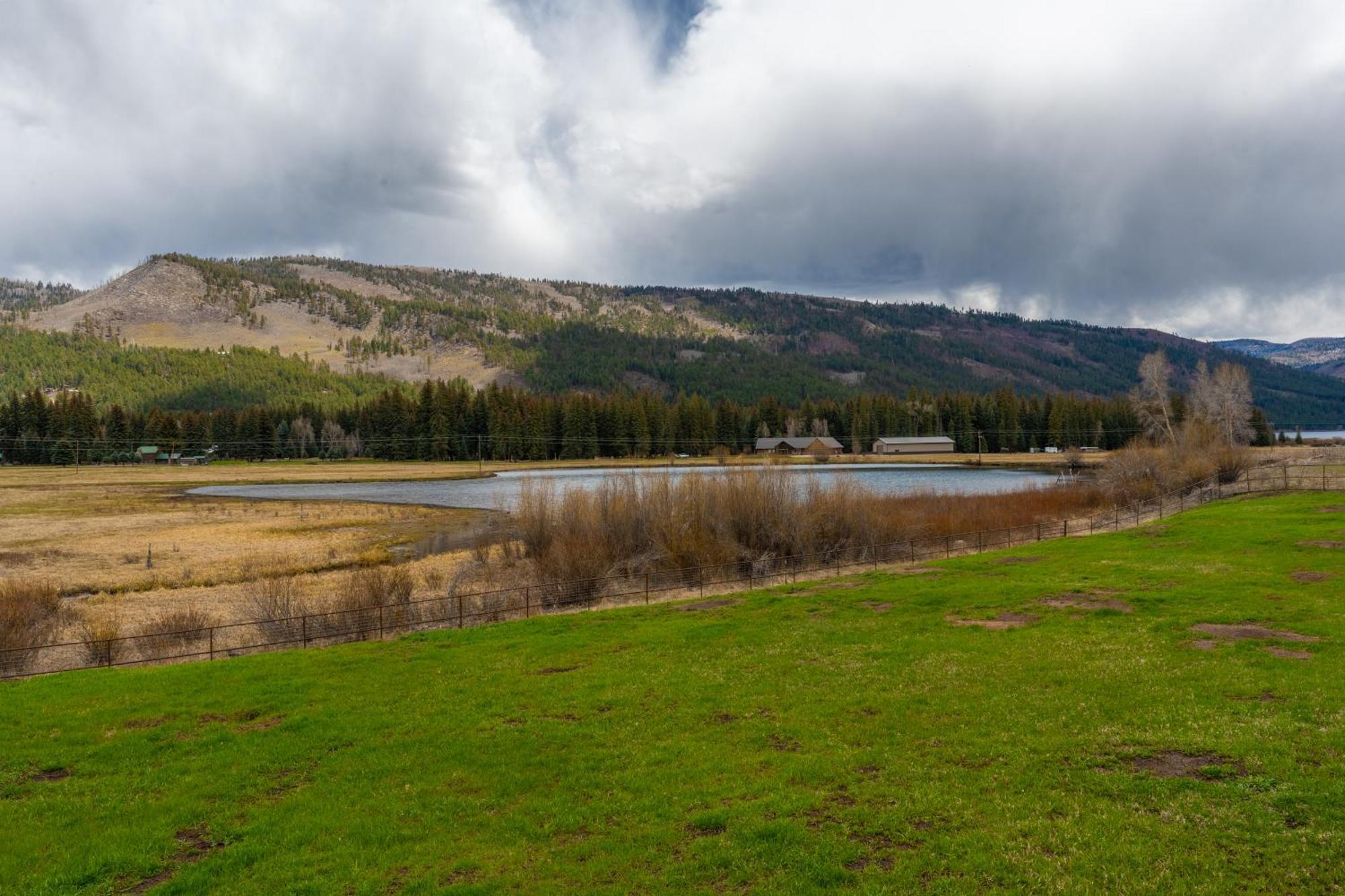 Bear Paw Lodge & Vacation Homes Vallecito Exterior photo