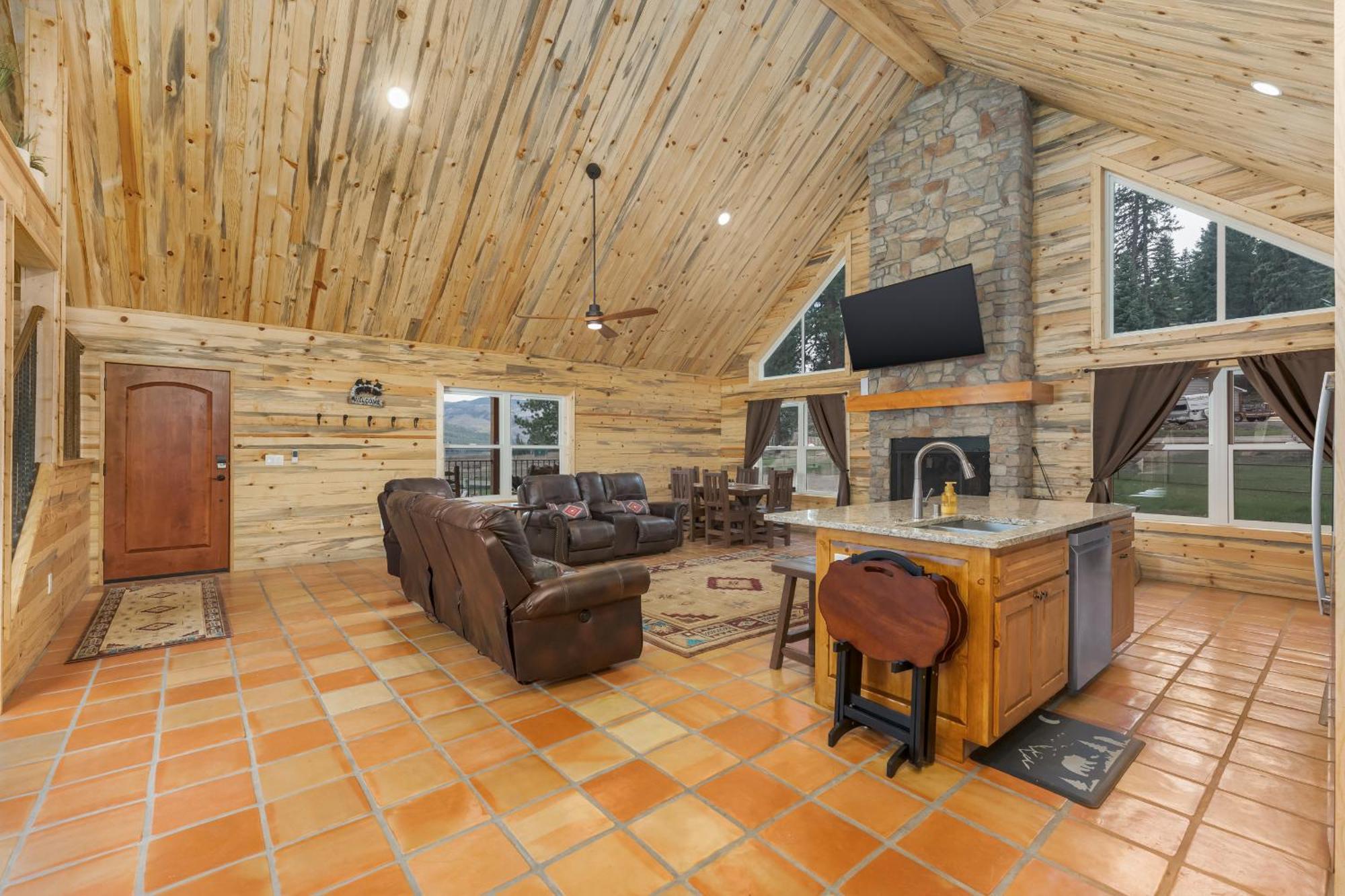 Bear Paw Lodge & Vacation Homes Vallecito Exterior photo