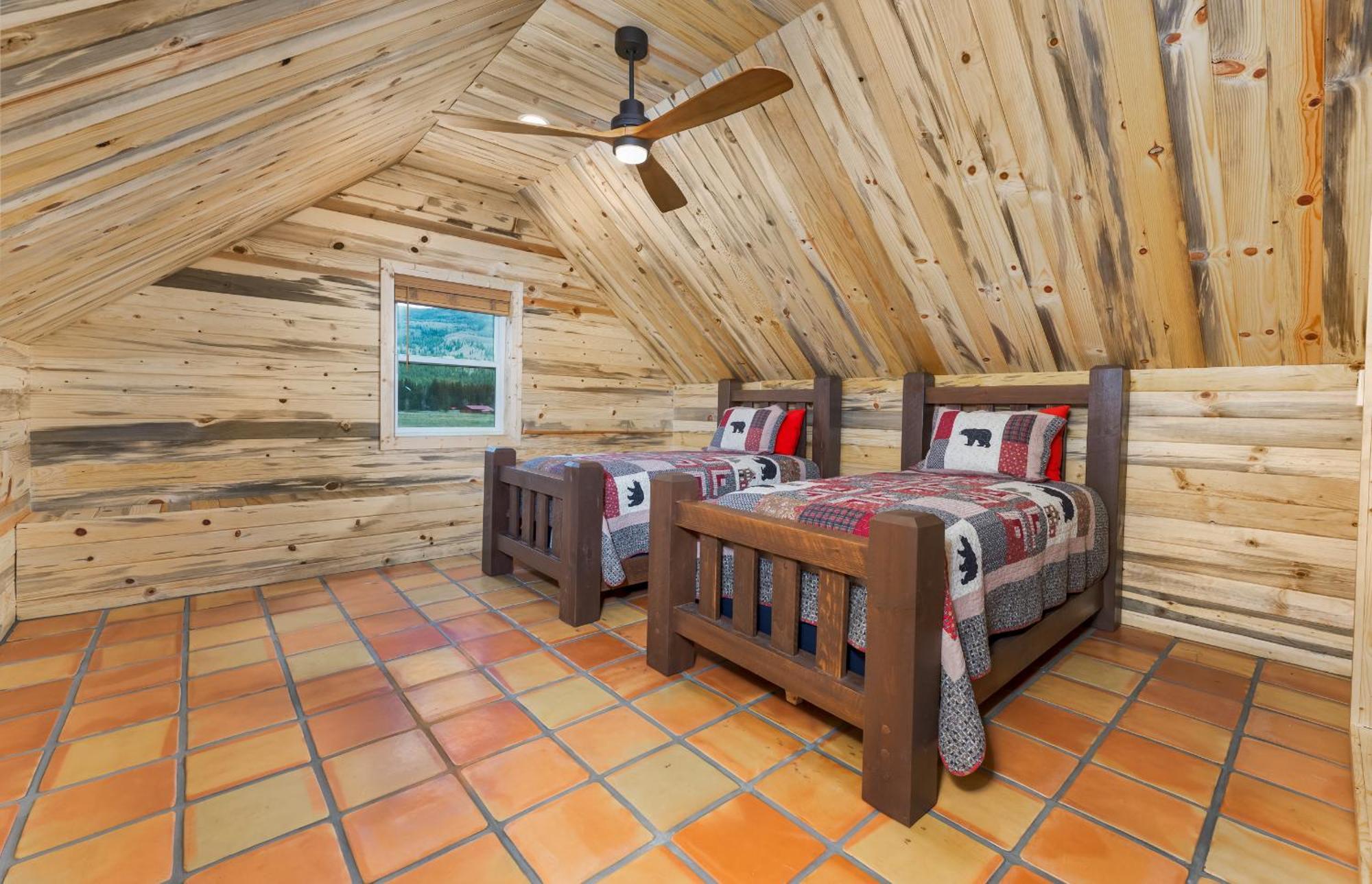 Bear Paw Lodge & Vacation Homes Vallecito Exterior photo