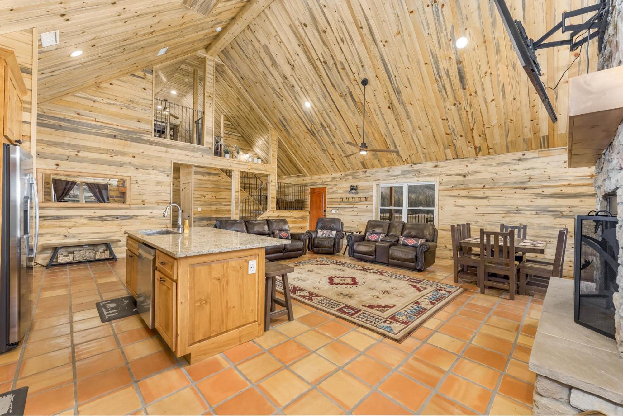 Bear Paw Lodge & Vacation Homes Vallecito Exterior photo