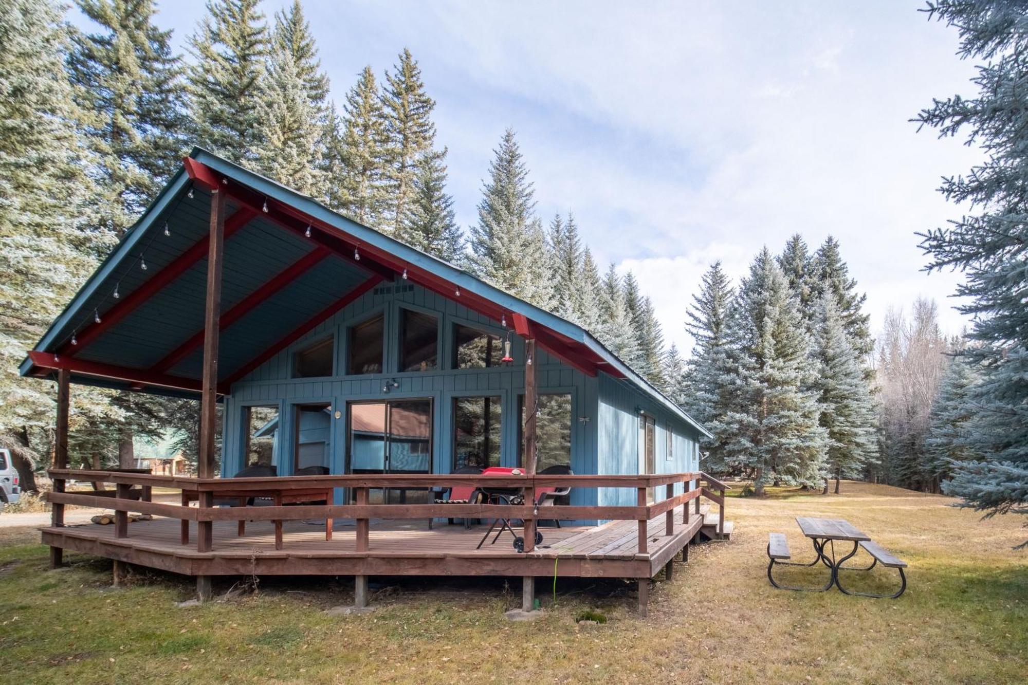 Bear Paw Lodge & Vacation Homes Vallecito Exterior photo